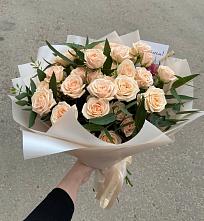 Букет Кремовые розы Латте в Полазне