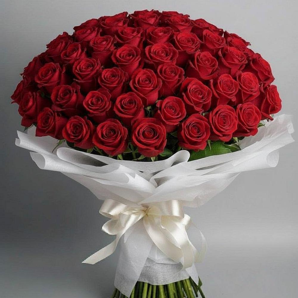 Букет 101 Красная роза Блэк Мэджик в Полазне