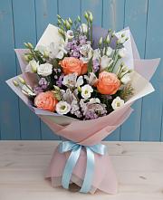 Букет цветов из:  Лизиантусы, Розы, Альстромерии и Гипсофила в Полазне