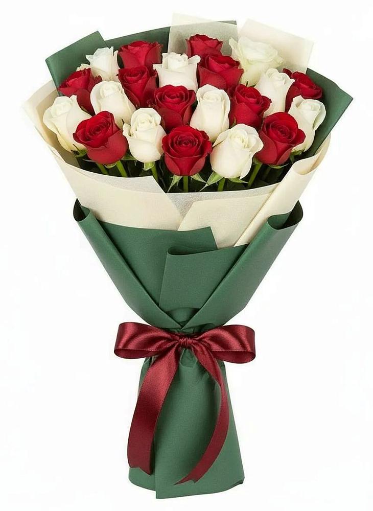 Букет Микс из красных и белых роз в Полазне