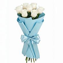 Букет 7 белых роз Проуд в Полазне