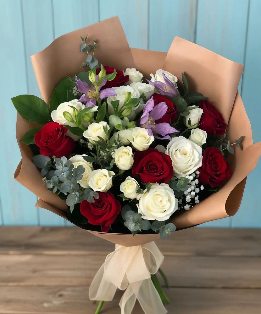 Букет цветов из: Розы и Альстромерии в Полазне